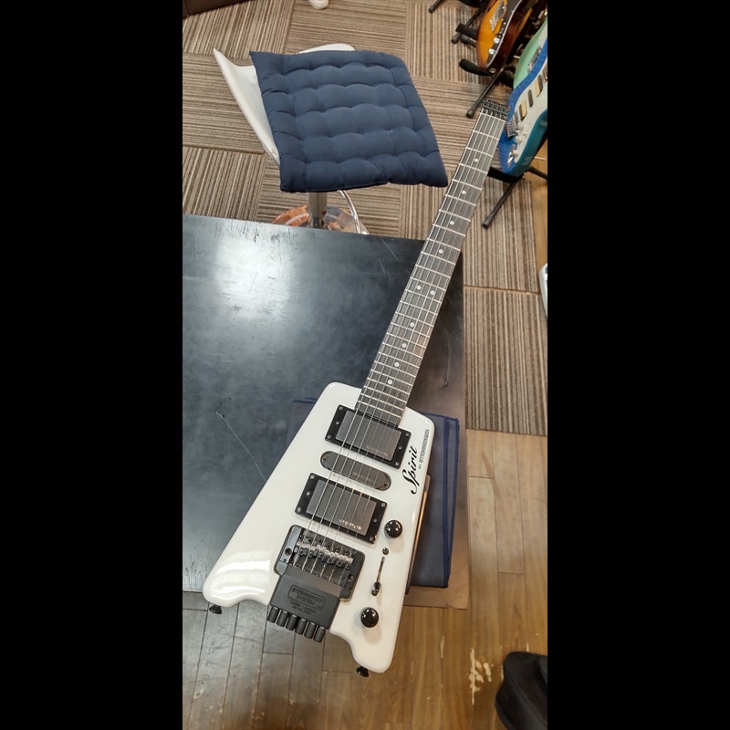 STEINBERGER Spirit GT-PRO Deluxe (WH)の画像